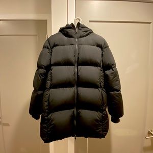 Aritzia Black Puffer Jacket